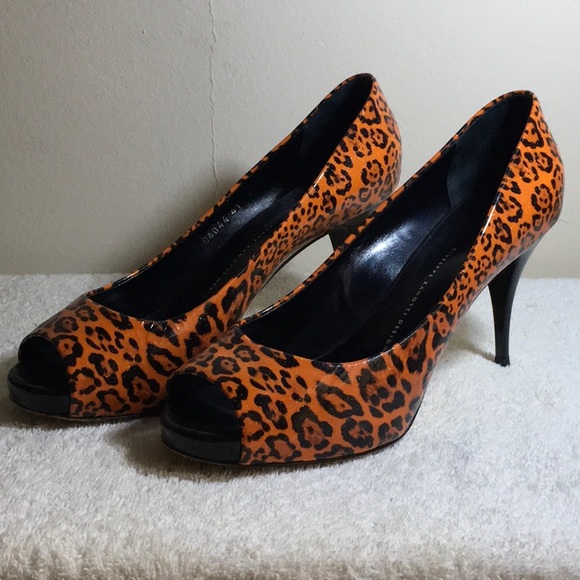 Giuseppe Zanotti Black and Orange Peep-Toe Patent Leather Heels (41 / US 11) - Picture 3 of 6